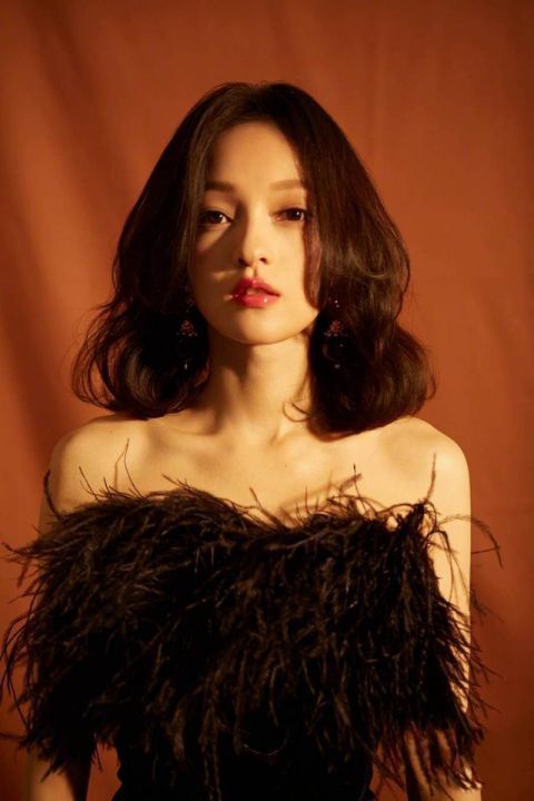 侯佩岑|與張韶涵同臺，潘瑋柏卻牽起了馮提莫的手，直言我媽媽欣賞不來她