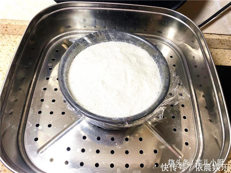 大米糕最简单的做法,无需烤箱,蒸一蒸,暄软弹口,好吃不上火