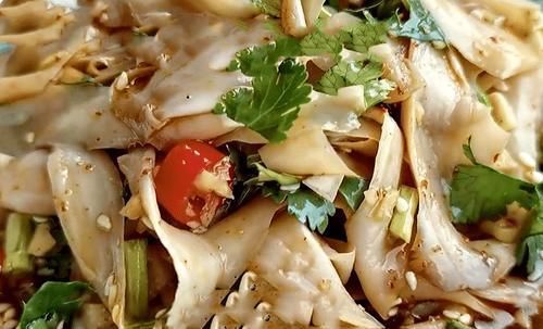 杏鲍菇|年夜饭给家人做这道菜,简单一拌,清爽解腻,不懂吃可惜了