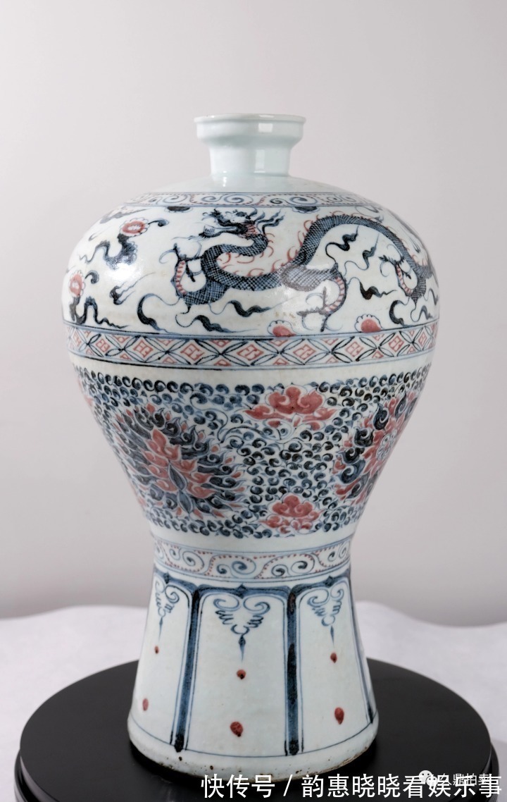 缠枝云龙纹&「久鼎秋拍-藏品赏析」明建文 青花缠枝云龙纹梅瓶