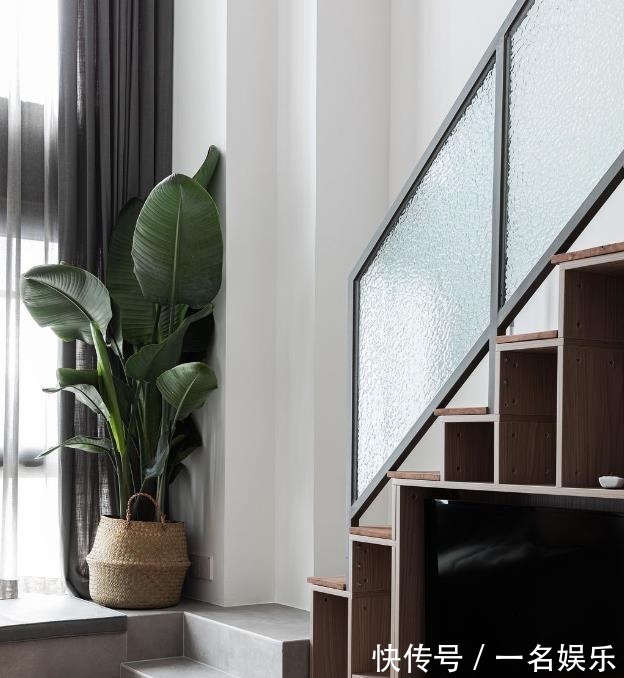 厨房|要是一个人过,就买下一套20㎡小复式照他家装,太潇洒了