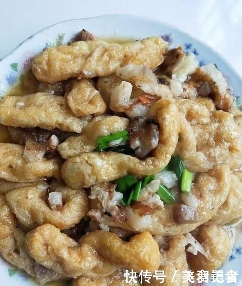 它是天然“黄体酮”,女人要多吃,皮肤粉嫩显年轻,40岁似少女