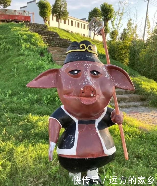 广州漫展和|“乡村版漫展”有多搞笑红太狼秒变“平底锅脸”，哪吒脸也歪了