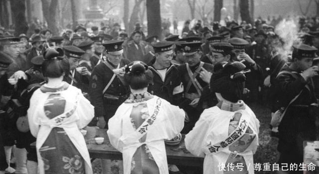 前线|二战老照片：日本年轻女子在前线劳军，图8斯大林儿子被德军俘虏