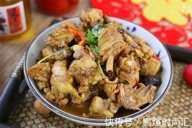生炒鸡|小时候常吃的“生炒鸡”会做了!省事好吃,鸡肉里外都香,吃不够
