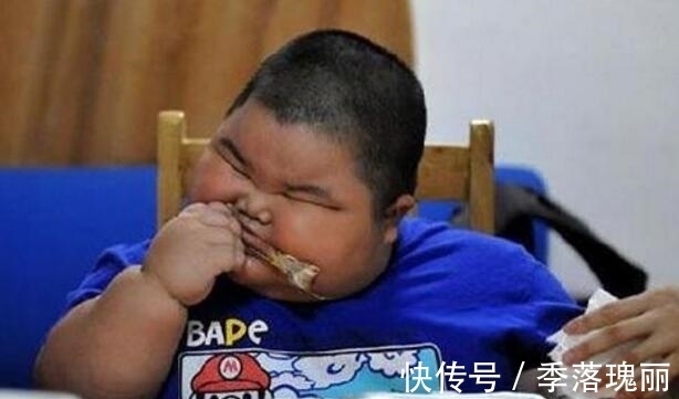 医生|3岁小男孩胖达120斤,智力超乎常人,医生的话让母亲难以接受