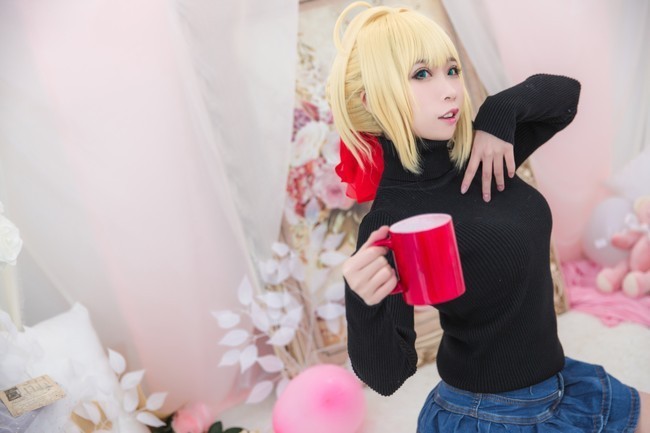 FGO|cos：早安FGO，黑色毛衣女孩