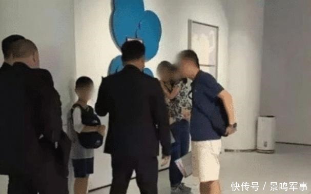 古董名画|当年一名游客小孩,将价值200万元的清朝名画撕掉,结果怎么样
