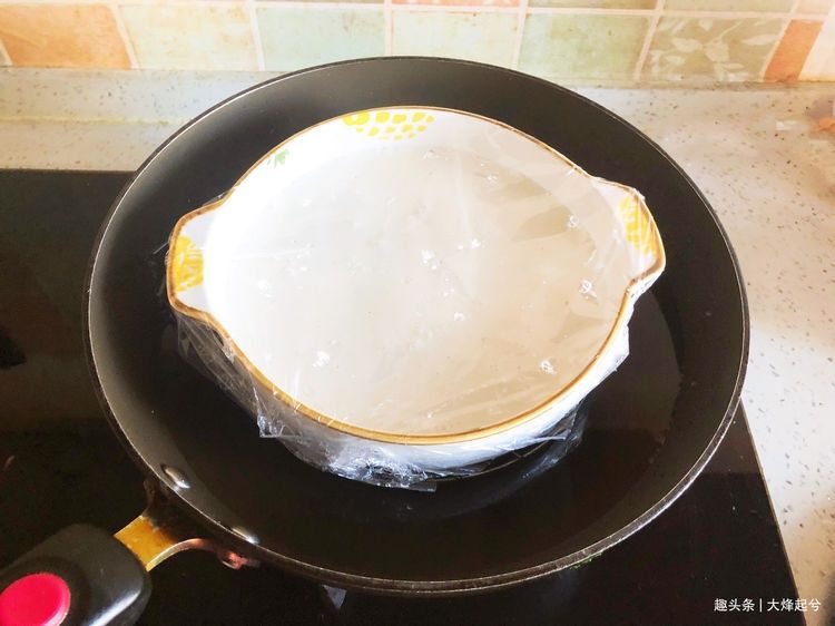 花生糯米糍,我家隔三差五吃一次,做法简单,老少皆宜