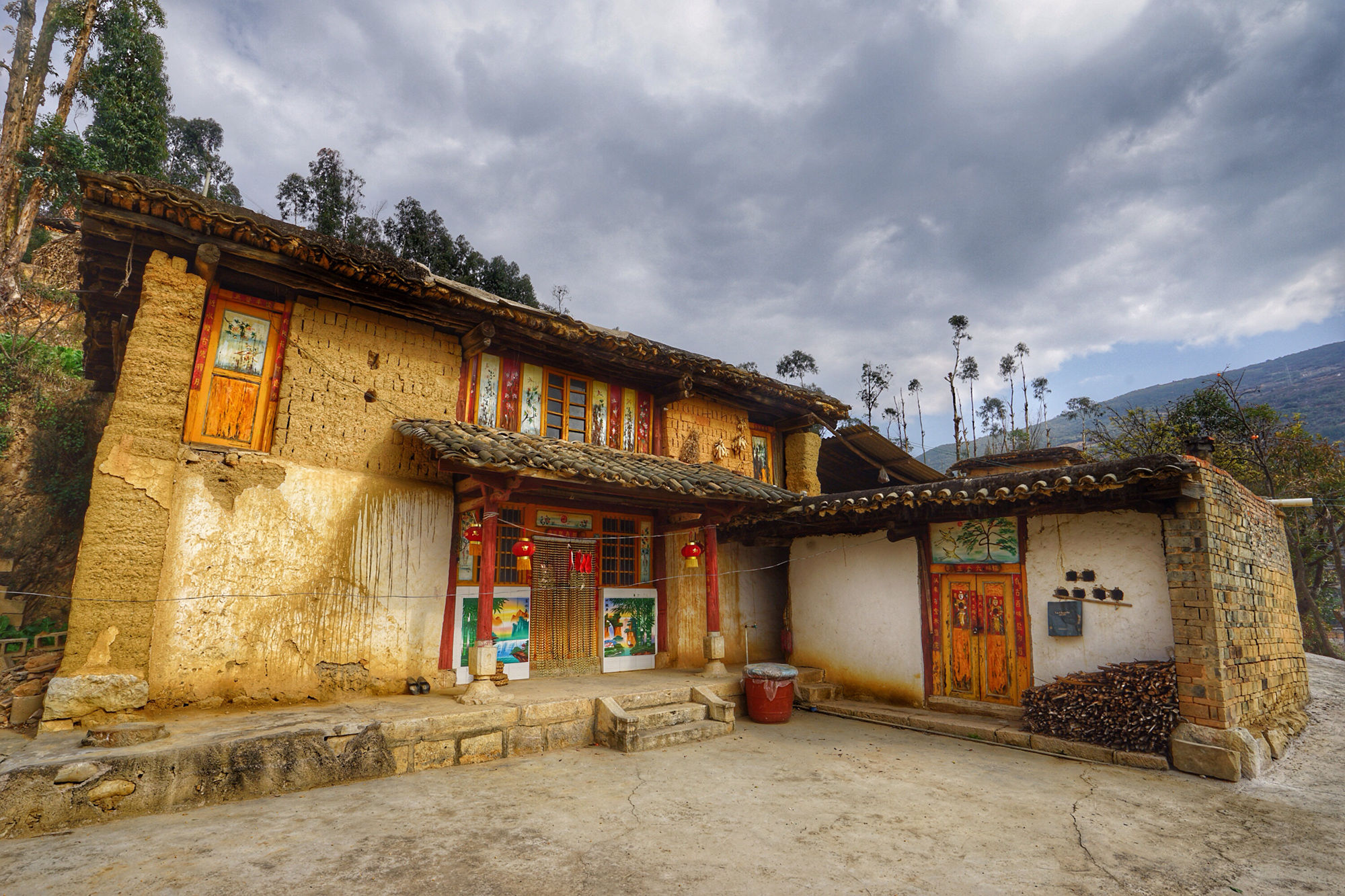 云南城子古村,高低错落的土掌房