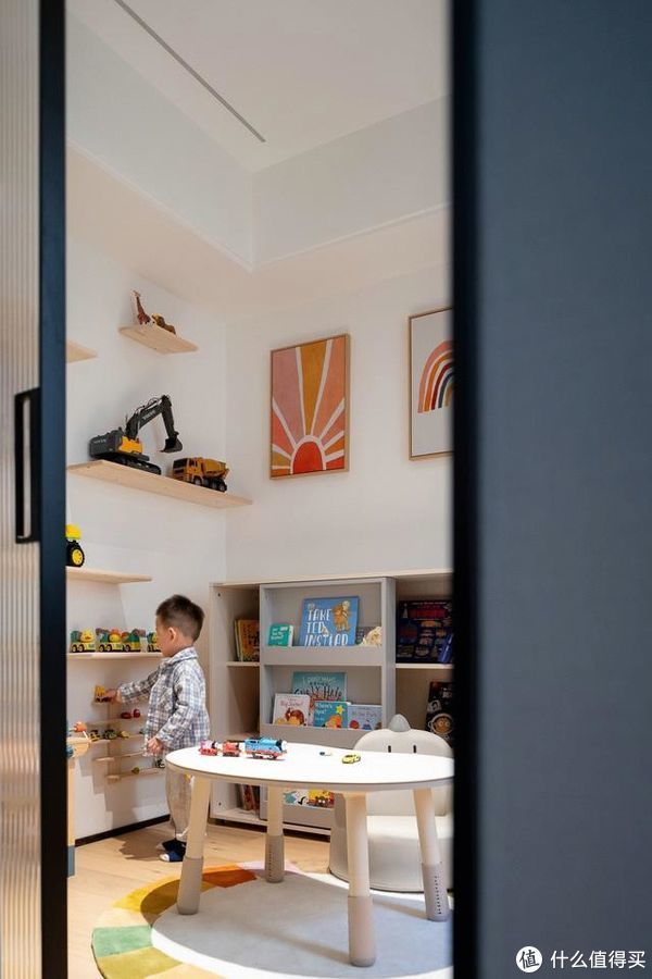 餐边柜|广东夫妇240㎡的家,一入户便有诗意之美,电视墙看得我一脸羡慕