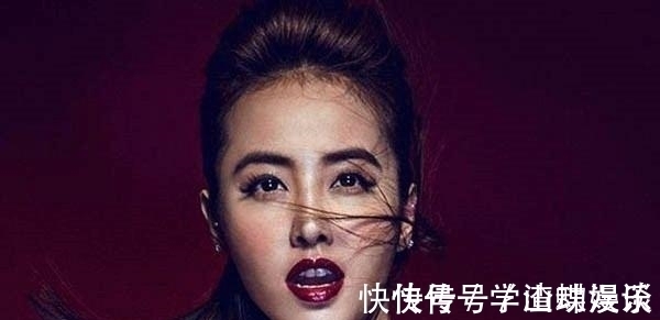 书法艺术$蔡依林晒书法,规整有道,字字有法度,网友却大呼:“太意外了”