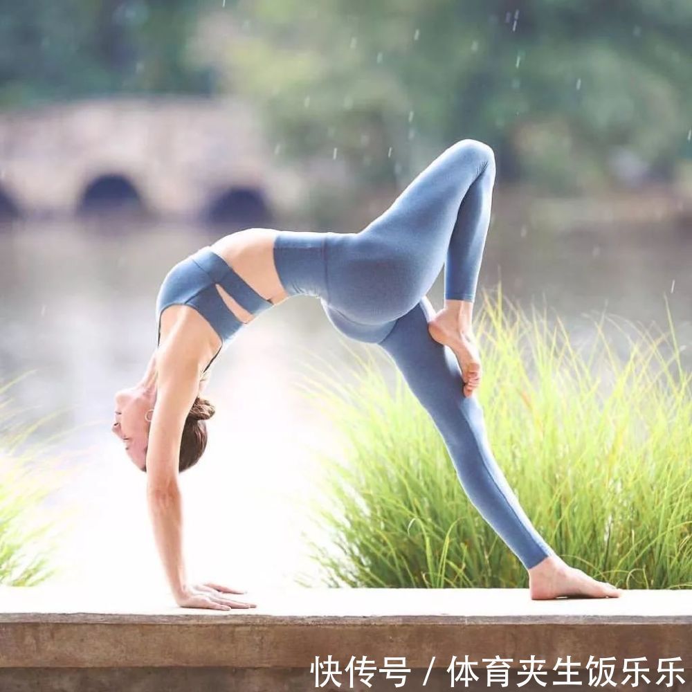 鞋带式|“身体越硬人越老”?!你需要瑜伽拉伸一下……