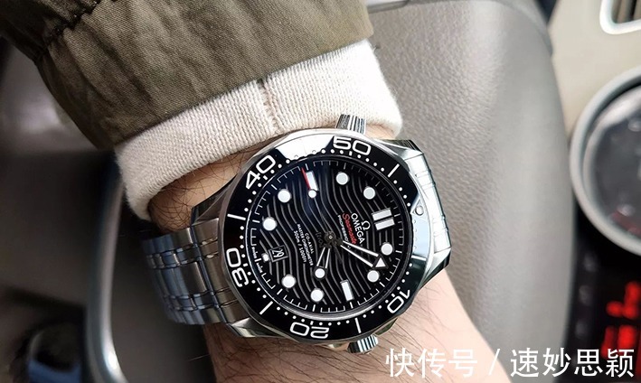 腕表|日常出镜率最高腕表?海马和水鬼,谁才是三十多岁男士的挚爱