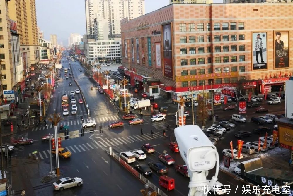 明晚七点,白山百姓春晚,上线!一起过小年儿~