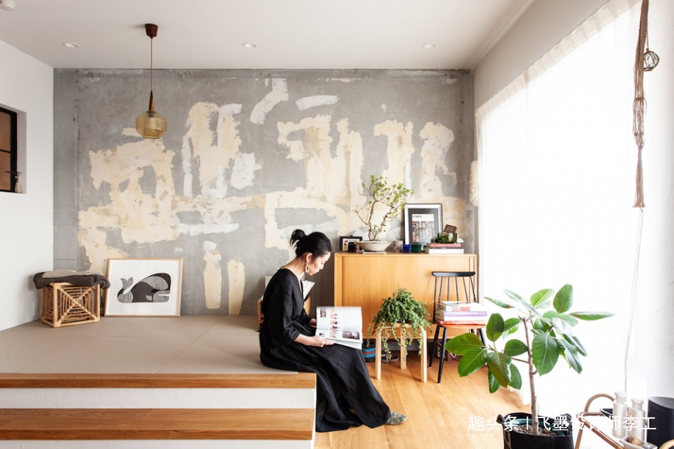 收纳|日本夫妻会装修,100多双鞋直接挂墙上,衣帽间也不要柜子,时尚