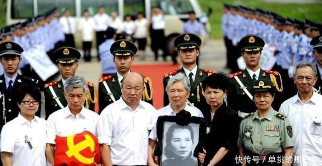 出卖|她因叛徒出卖被捕,难忍酷刑用这种方式自尽,敌人都看傻了