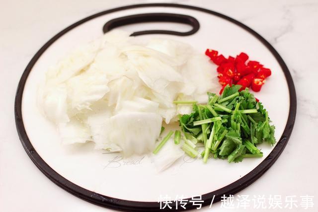 腊肠|炒白菜时，什么时候放醋是重点！顺序对了，“酸溜的”开胃又下饭