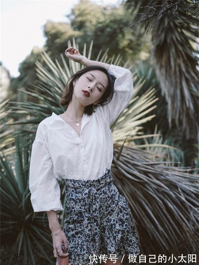 衬衫|穿“衬衫”配什么裙子才好看？下面这4种搭配方式，显瘦又有气质