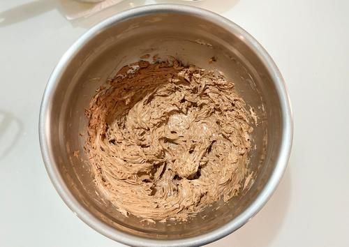  入回温|新手也能轻松做的巧克力小蛋糕，口感丰富、松软醇厚，快收藏！