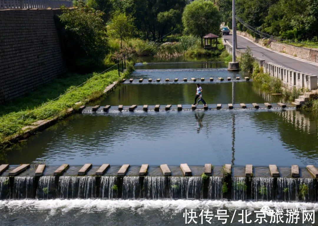 居庸关|这个风景秀美的村庄，溪流叠水，野花遍地，现在去正好~