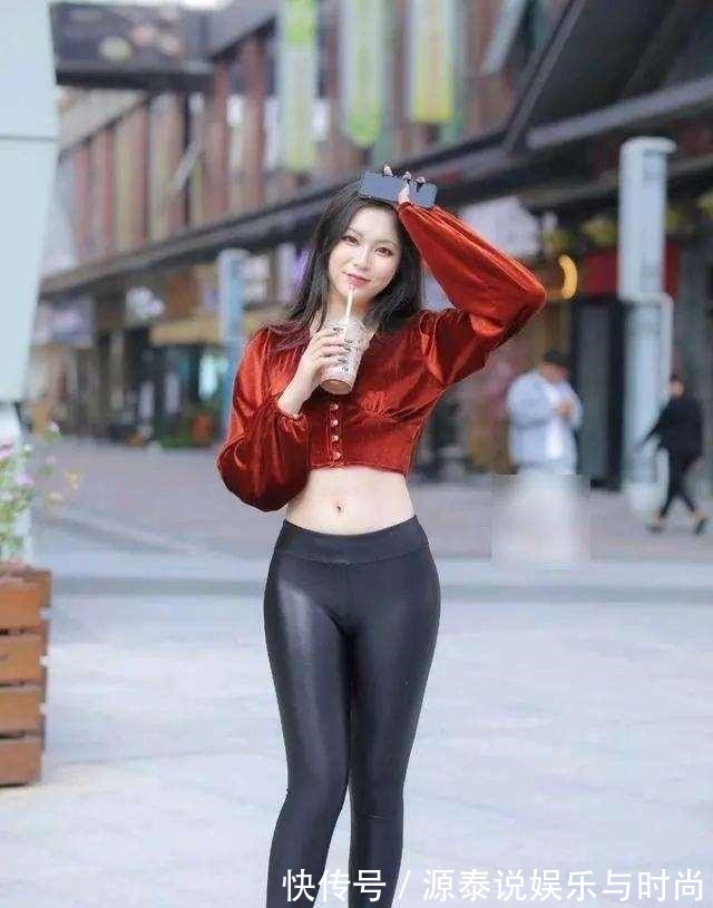 脚踝 终于可以把心爱时尚打底裤穿出街了,修身的版型凸显身材!