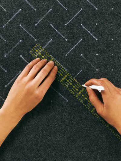 时装|干货丨时装大牌设计师都在用的手艺学会手工绣缀,给你的创意立裁加加餐