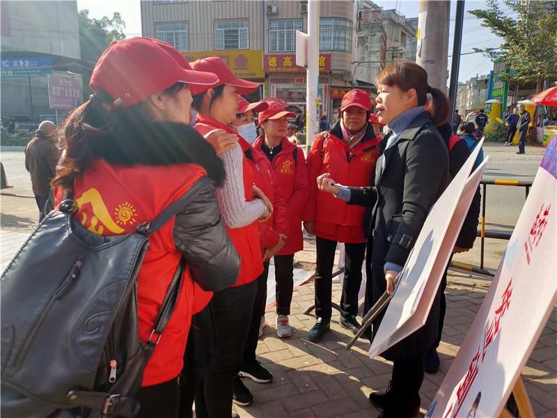  青年|山水暖你！平南县青年民族团结进步之花盛开在瑶族“盘王节”