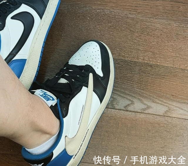 闪电倒钩 藤原浩亲晒!「闪电倒钩」还有特殊版本!网友看完就这!