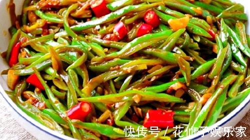 鸭胗|端上桌争相伸筷的除夕年夜饭，好吃好做真解馋，家人吃得不亦乐乎