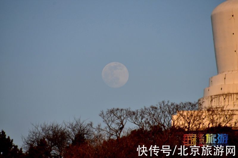 北京北海公园|元宵佳节，北京北海公园圆月美轮美奂