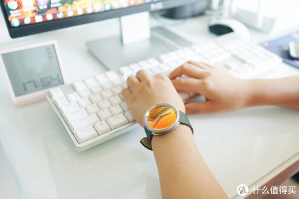 offst以为是太空之物，OFFSTAGE意大利太阳镜手表，小而美高级感十足！