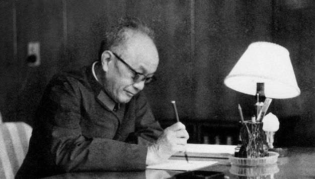 降职|他红军时期10次被降职撤职,从师政委降为战士,55年授衔让人满意