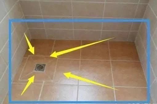 泥工|淋浴房装修,老婆坚持做“四边走水”泥工师傅碰到“行家”了