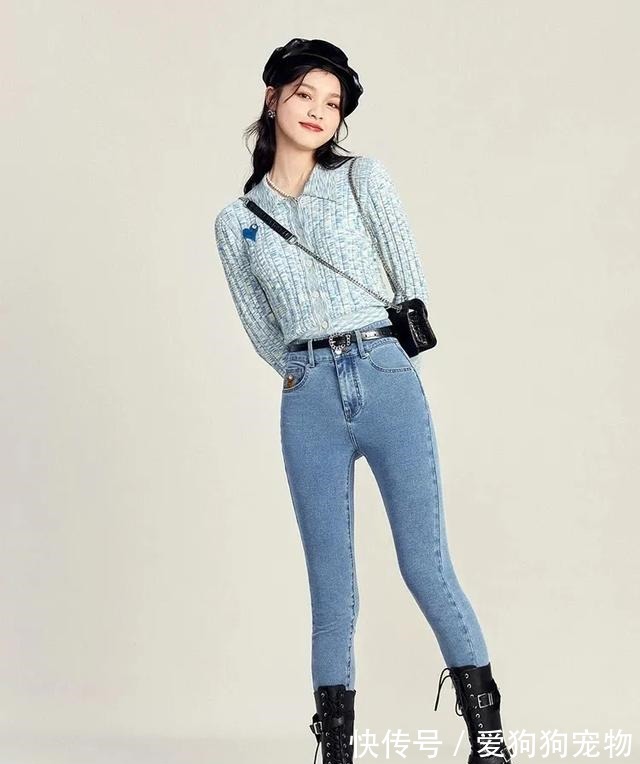 奶奶衫+烟管裤 悦穿搭“奶奶衫+烟管裤”,时髦显瘦还减龄!