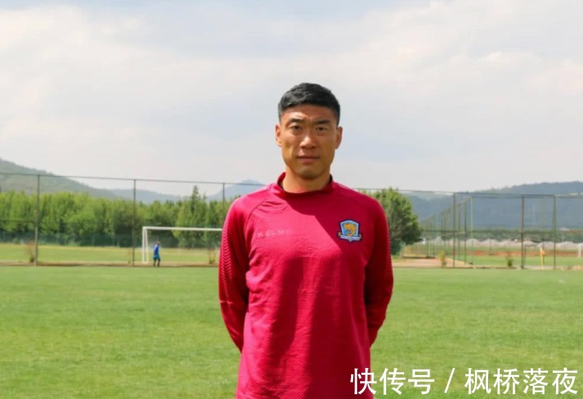 高塔|中国足球再现不老传奇!39岁国足高塔连续两场比赛绝杀,相当强悍!
