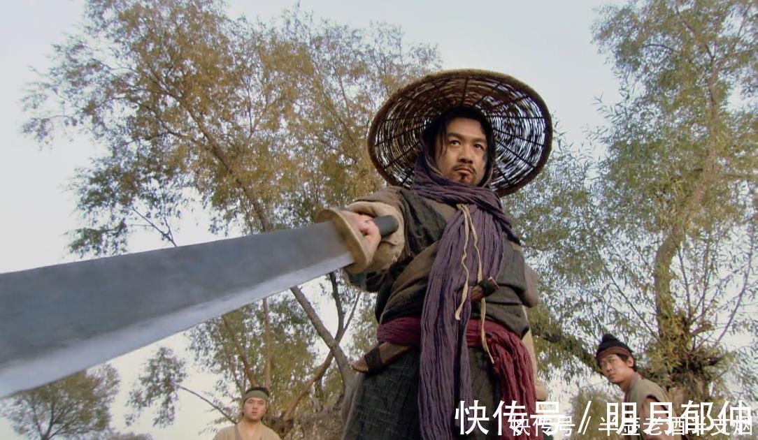 单挑|看完三次战斗得出结论:林冲鲁智深武松三人单挑,最后胜出者不是武松而是谁?