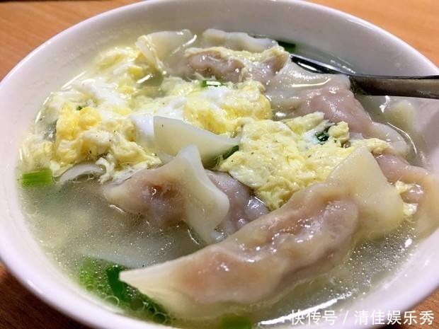 饺子|吃剩的饺子别乱扔,周末制成简易版早餐,15分钟做好,鲜香嫩滑!