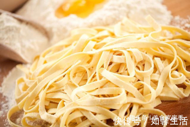 面食|发面、死面、烫面有啥区别，搞清楚区别，以后做面食再也不慌了
