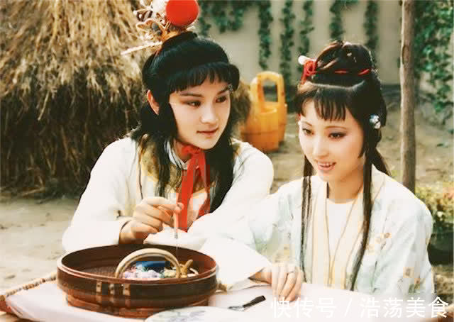 黛玉!为何宝玉挨打后,黛玉没有急着去探望宝玉?这背后才是真正的爱