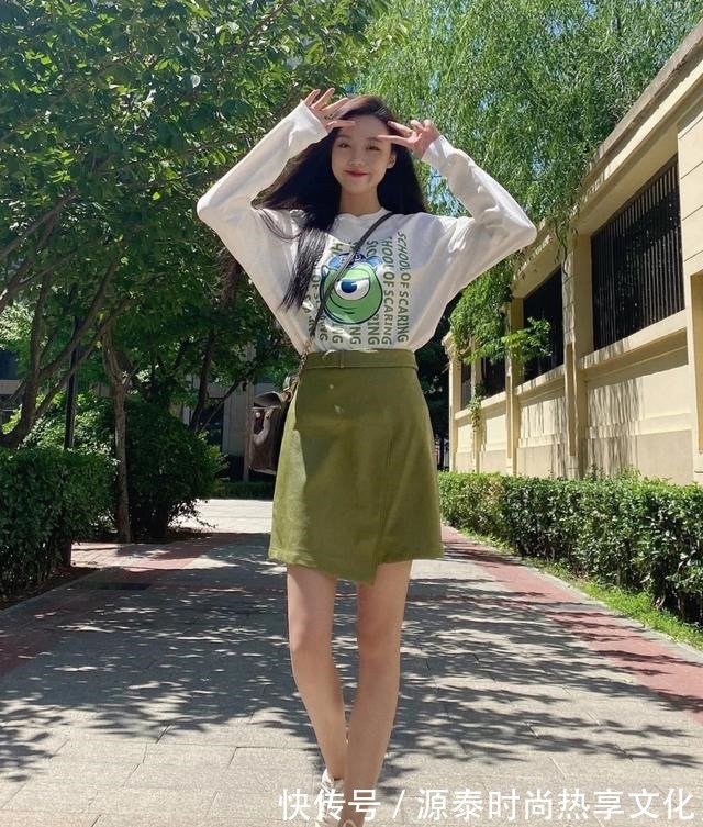 搭配 早春穿“卫衣”,该如何选择下装这些搭配窍门要记牢,真实用!