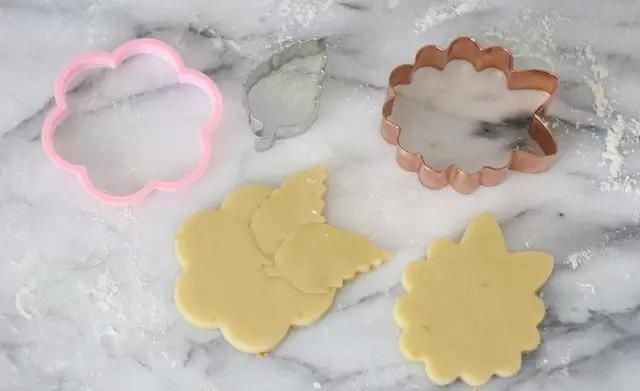 做出|一双巧手,做出童话般的翻糖饼干,看完你会舍不得吃网友称太美