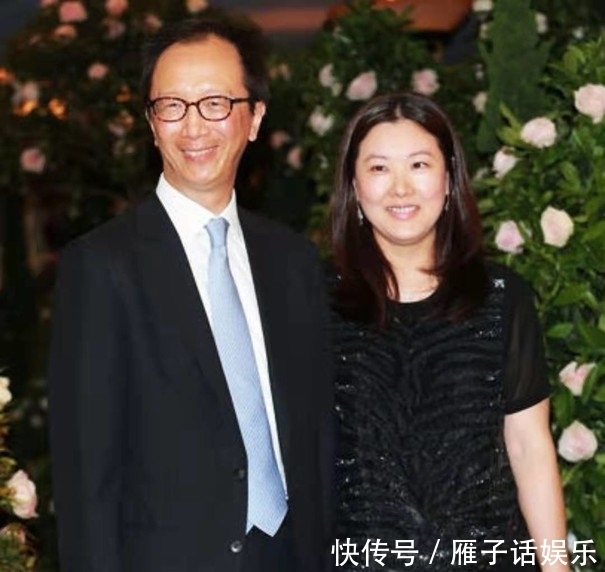 伏明霞|张怡宁与伏明霞,不同领域的世界冠军,为什么都选择嫁给“老头”