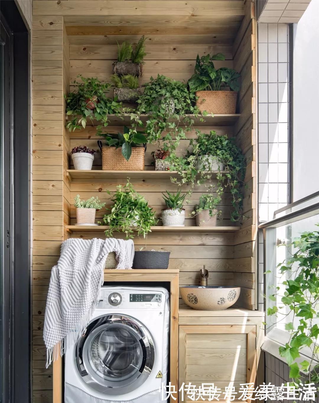 阳台|简单装修的新房,花了20万,客厅太漂亮了花园阳台也不错,晒晒