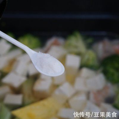 没有什么是西兰花豆腐虾汤解决不了的