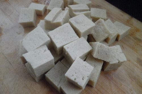 中国居民膳食指南|经常吃豆腐对保护心脏、血管有好处?营养师:关键看你怎么吃