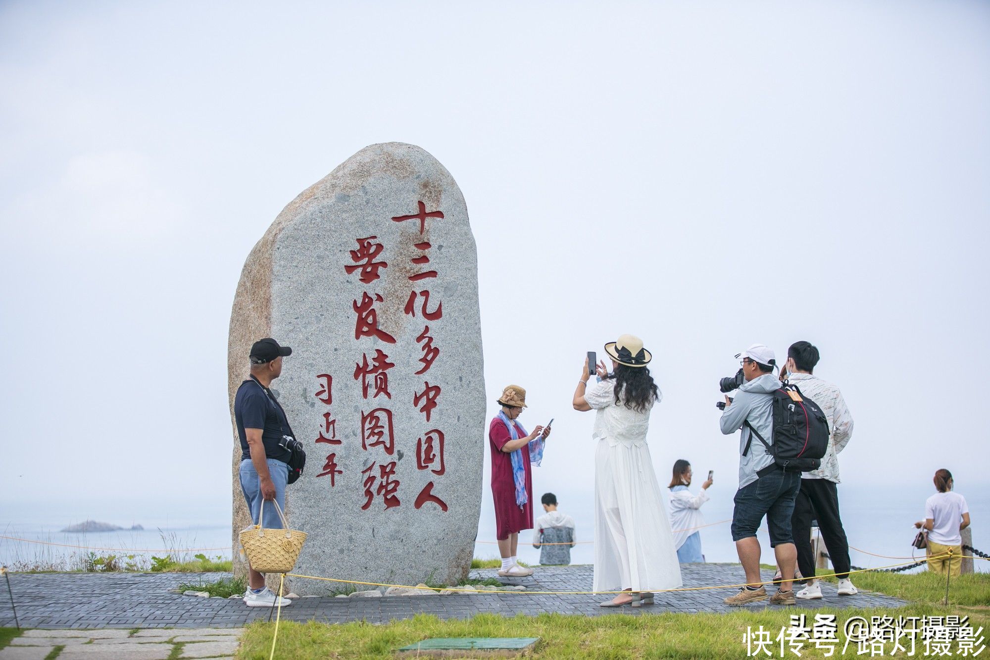 山海|中国适合避暑的海滨小城，山海环绕，干净宜居，以威震海疆而得名