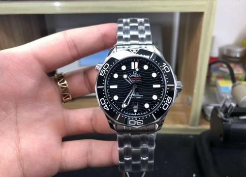 手表 中年男人戴什么手表有牌面?浪琴、欧米茄和劳力士值得一看