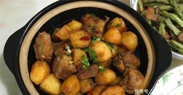 娘家大姐带外甥来家玩,我特意做了一桌菜招待,饭后外甥想留下来