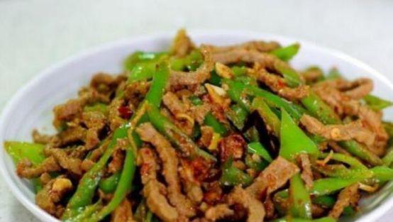红椒|在家准备了几道简单菜谱，色香味俱全，鲜香下饭，家人吃完都夸赞